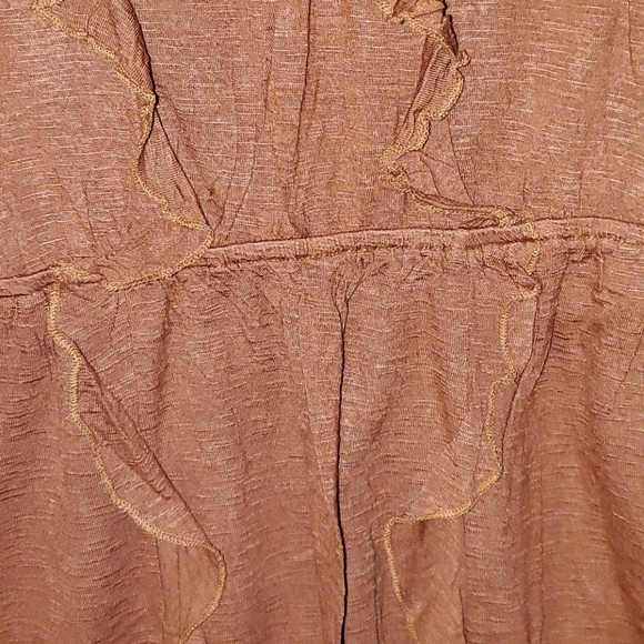 Decree Top - Picture 3 of 6